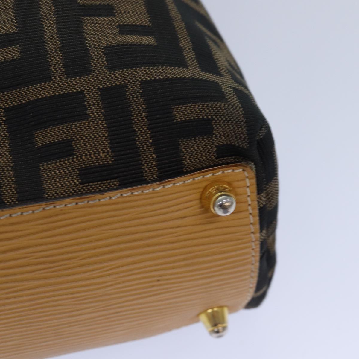 FENDI Zucca Canvas Hand Bag Brown Black gold ep5077