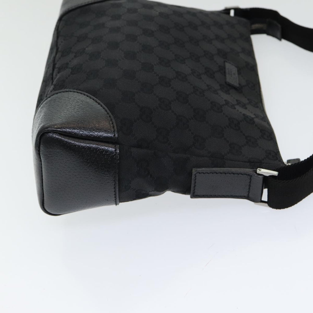 GUCCI GG Canvas Shoulder Bag Black ep5103