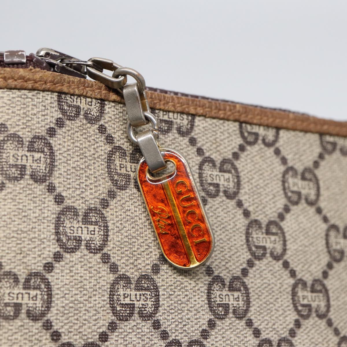 GUCCI GG Plus Supreme Clutch Bag PVC Beige ep5235