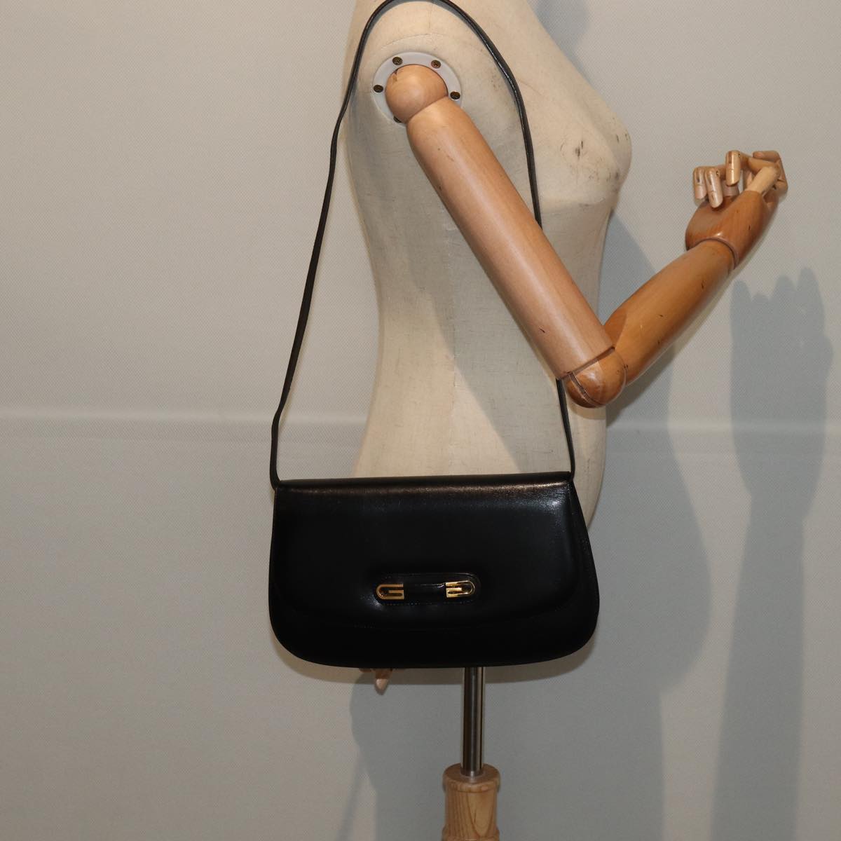 GUCCI Shoulder Bag Leather Black Gold ep5362