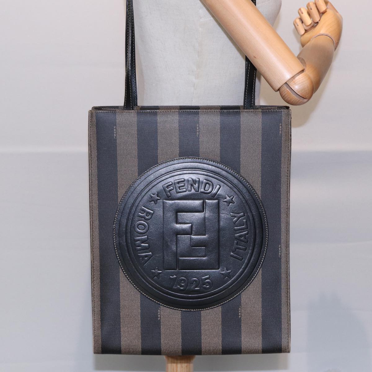 FENDI Pecan Canvas Tote Bag Brown Black gold ep5527