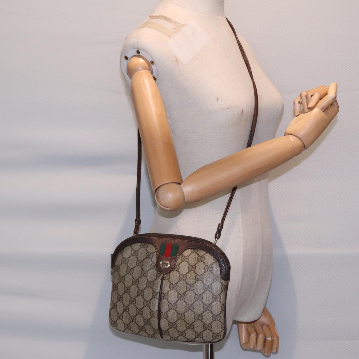 GUCCI GG Supreme Web Sherry Line Shoulder Bag PVC Beige 904 02 047 ep5542