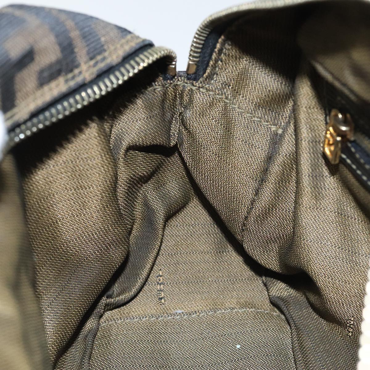 FENDI Zucca Canvas Hand Bag Brown Black ep5979