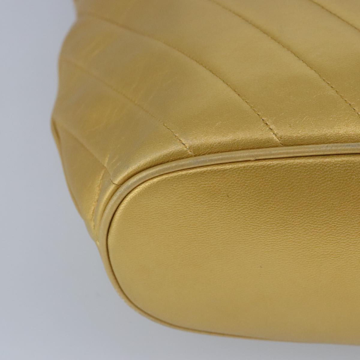 CHANEL V Stitch Chain Tote Bag Lamb Skin Gold Tone CC ep6263