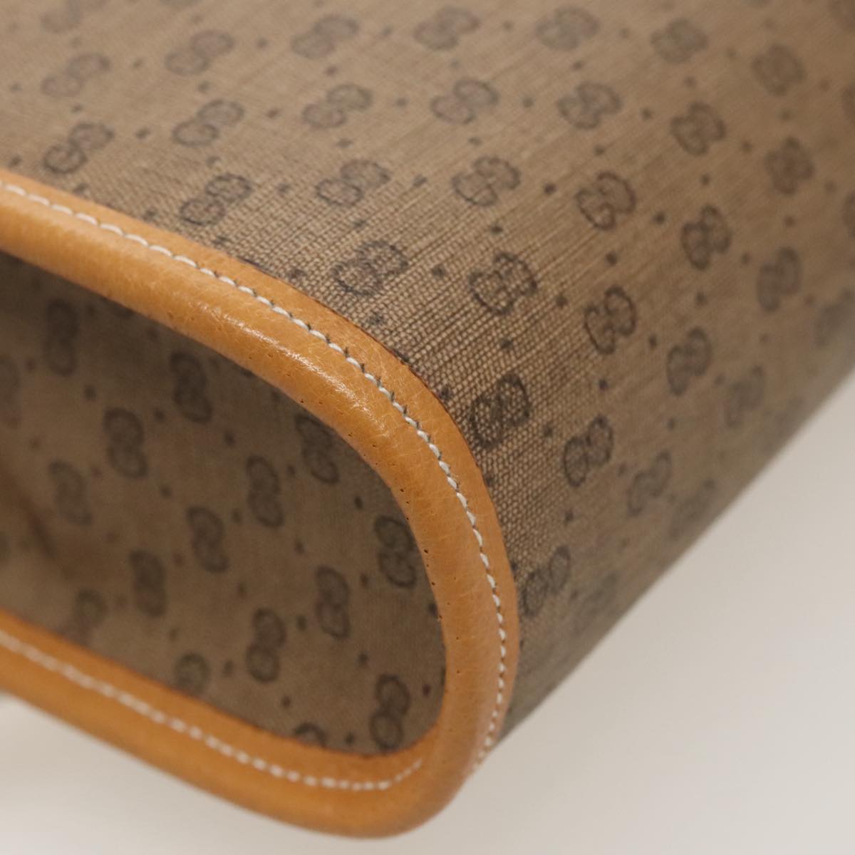 GUCCI Micro GG Supreme Shoulder Bag PVC Beige Gold ep6309