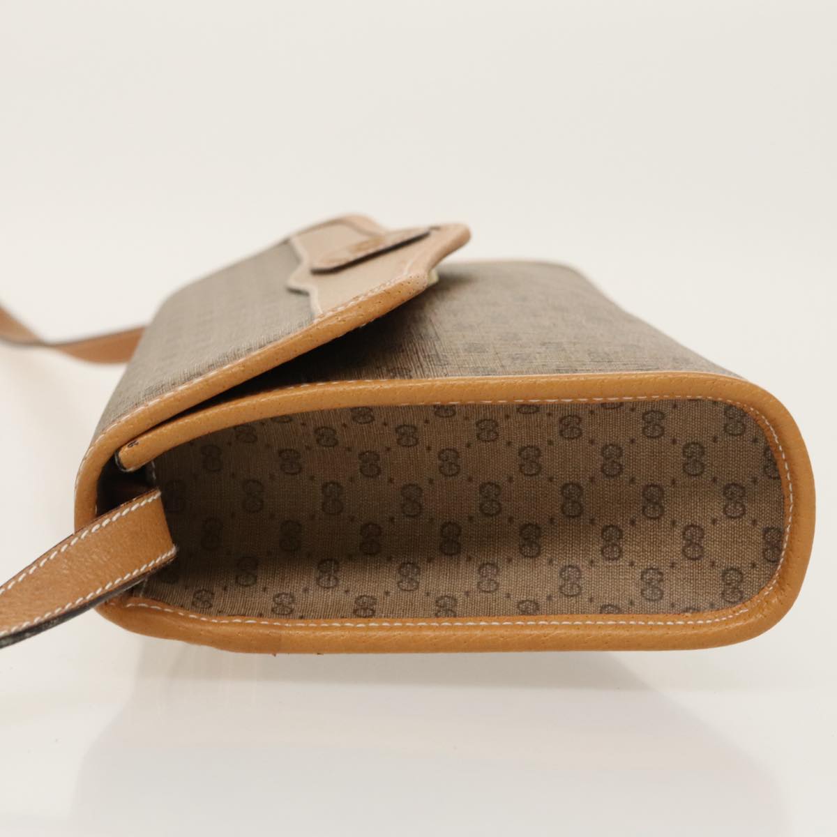 GUCCI Micro GG Supreme Shoulder Bag PVC Beige Gold ep6309