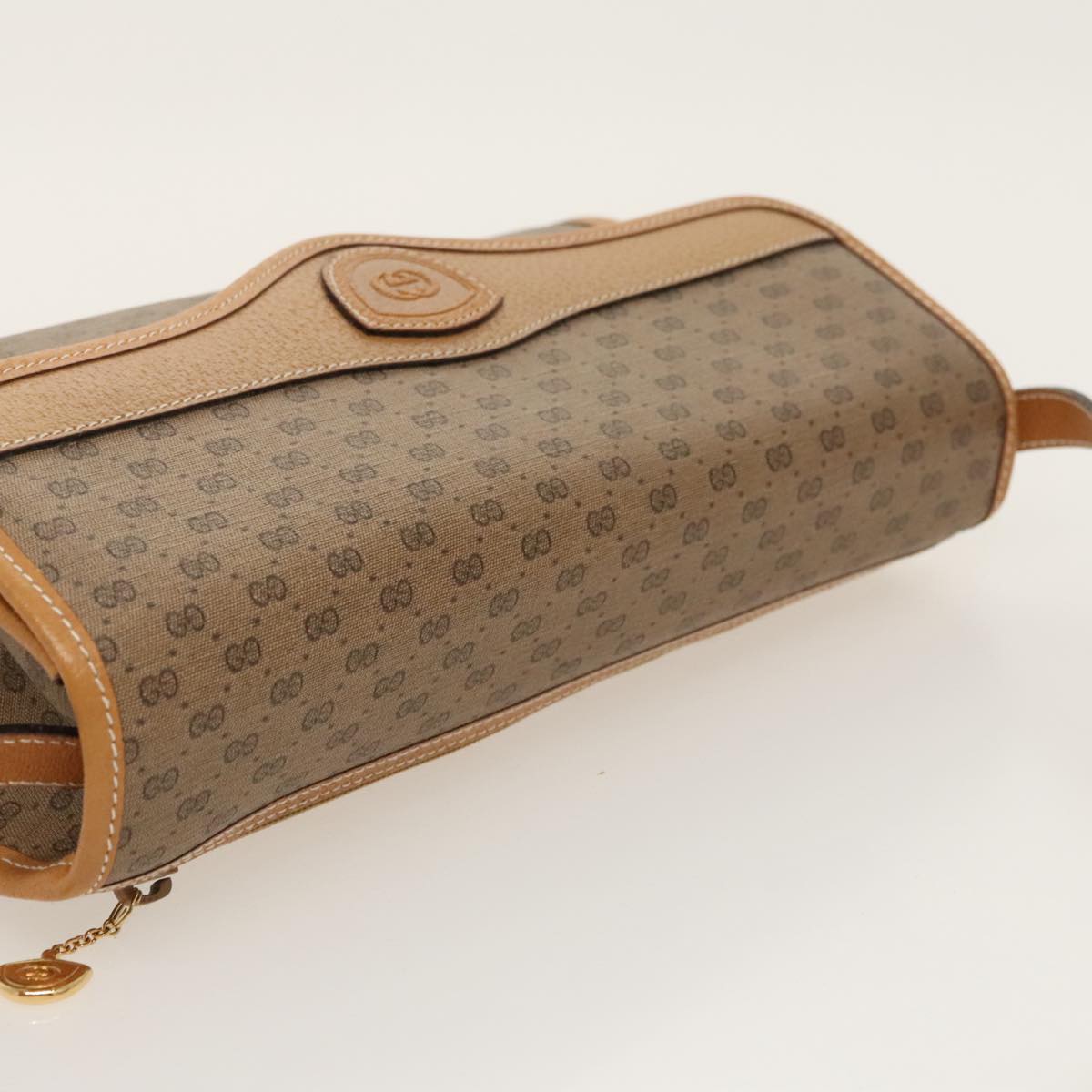 GUCCI Micro GG Supreme Shoulder Bag PVC Beige Gold ep6309