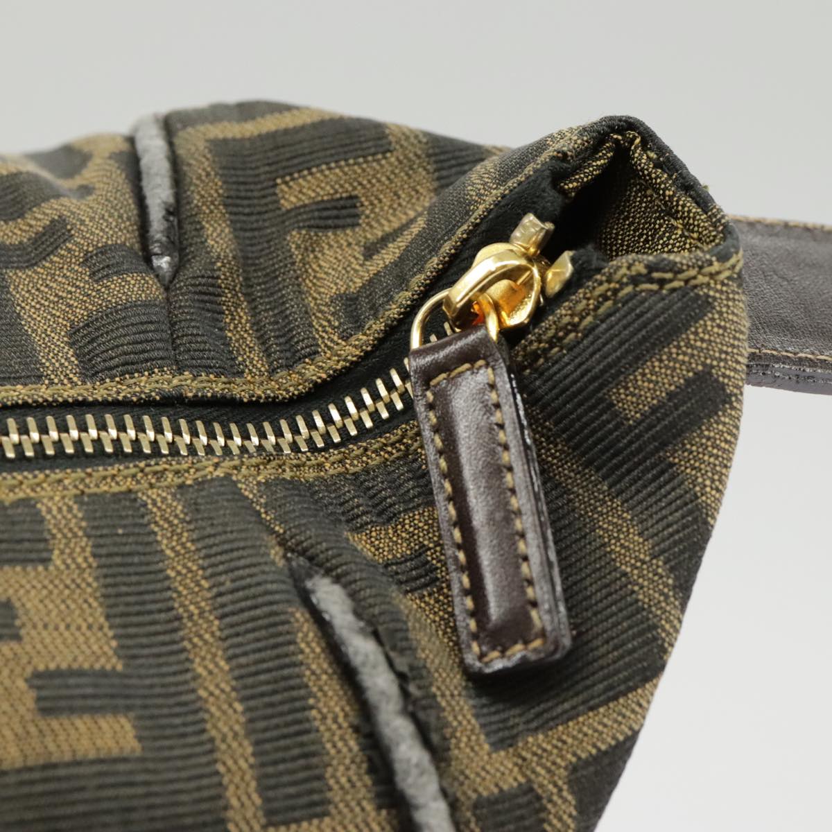 FENDI Zucca Canvas Hand Bag Brown Black gold ep6483
