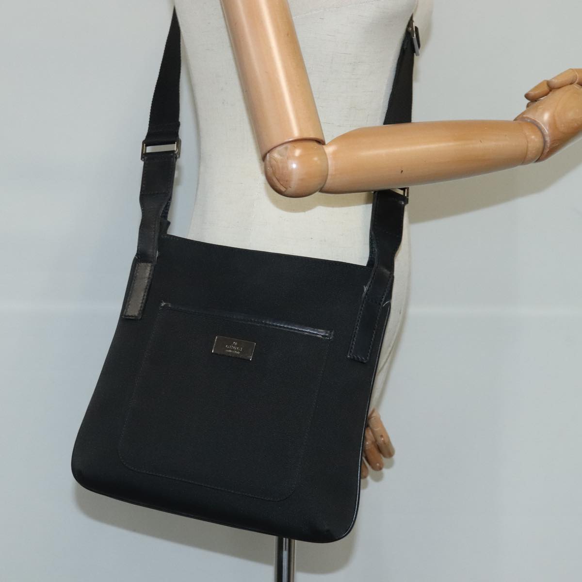 GUCCI Shoulder Bag Canvas Black 122793 ep6492