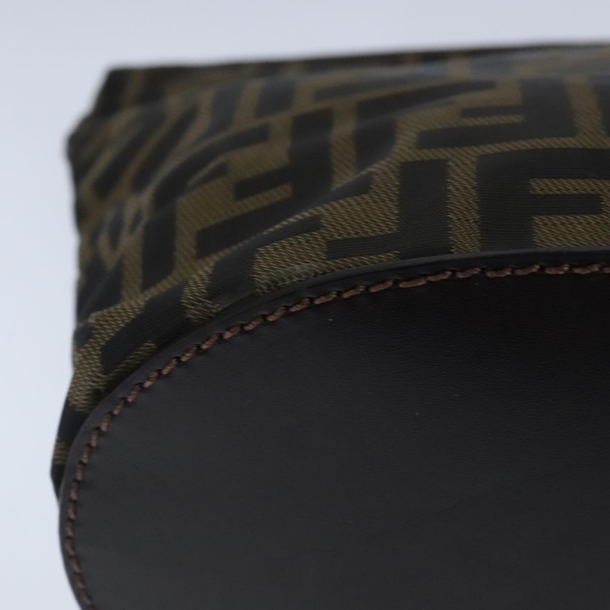 FENDI Zucca Canvas Pouch Brown Black ep6604