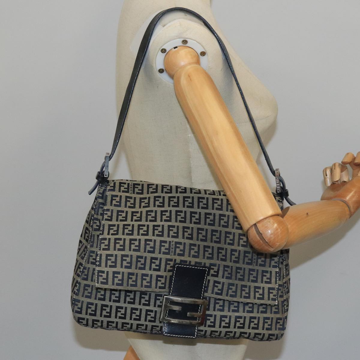 FENDI Zucchino Canvas Mamma Baguette Shoulder Bag Navy Silver ep6613