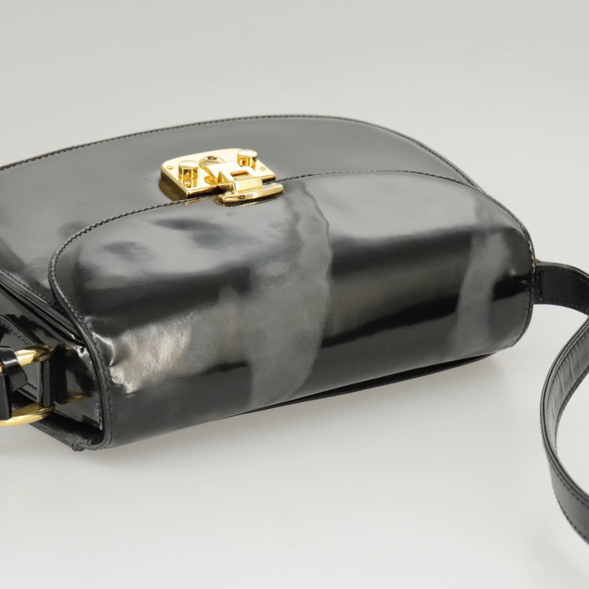 GUCCI Shoulder Bag Patent leather Black Gold ep6618