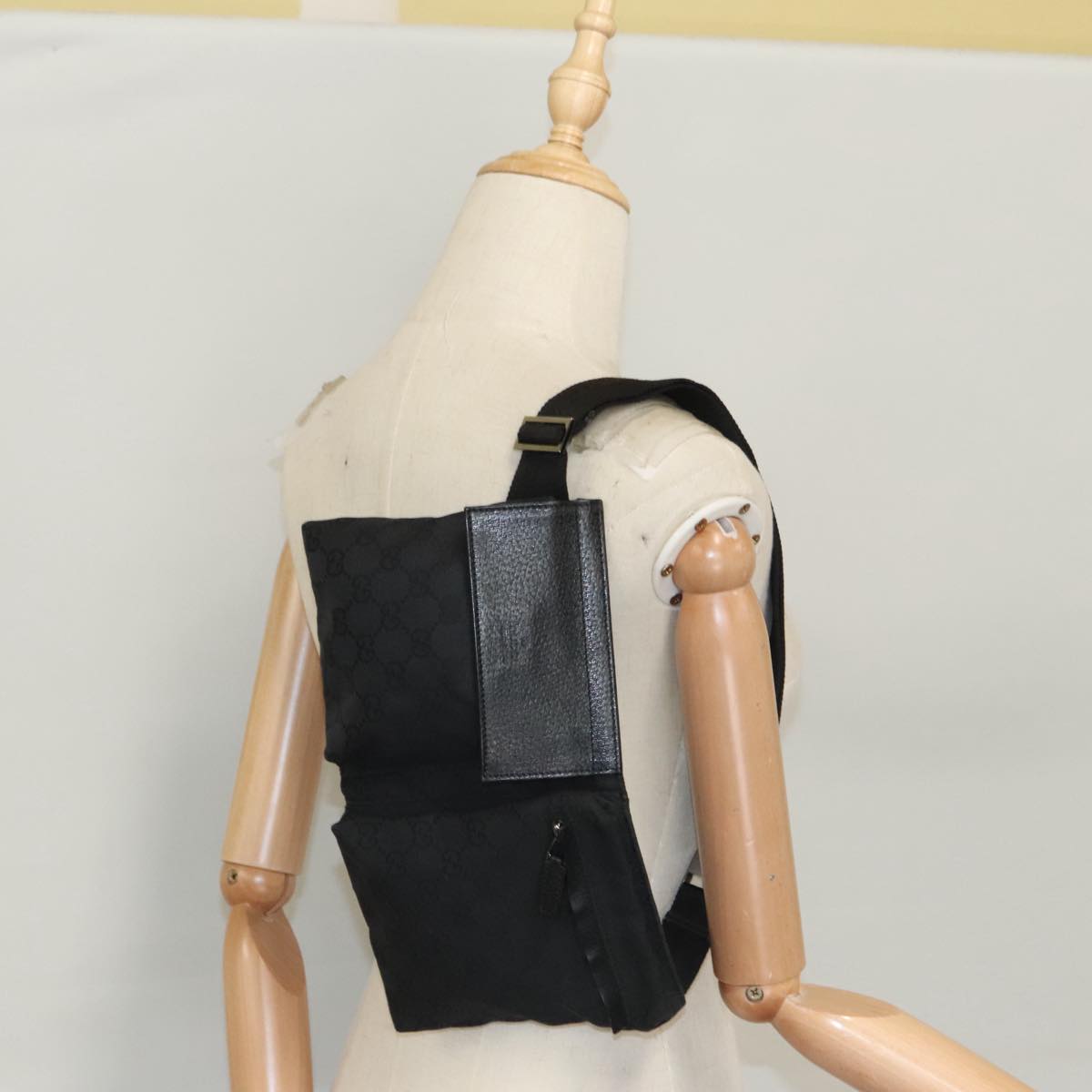 GUCCI GG Canvas Waist bag Black Silver 28566 ep6648