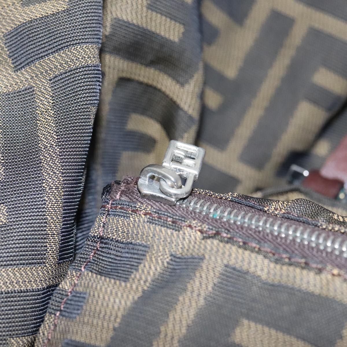 FENDI Zucca Canvas Tote Bag Khaki ep6785