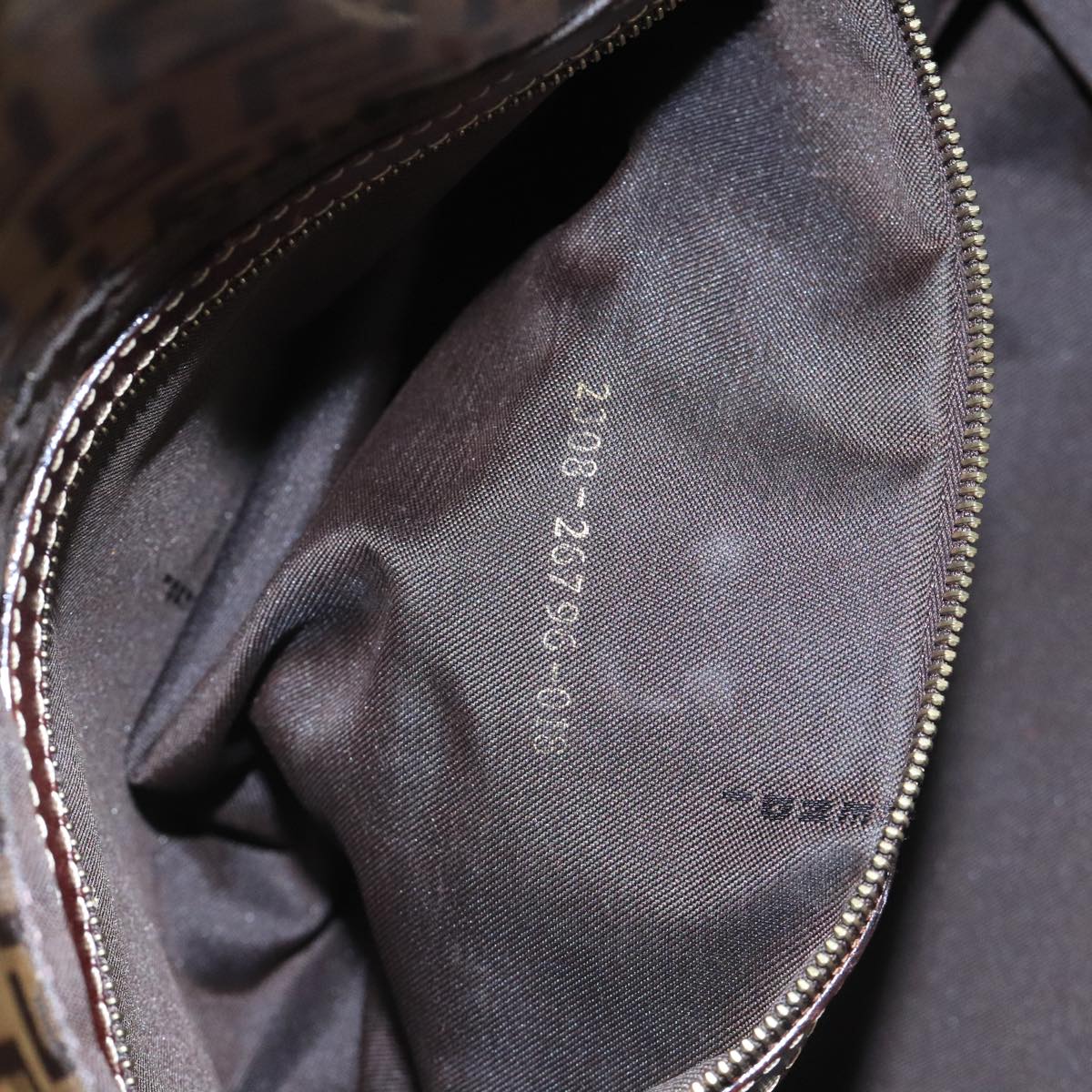 FENDI Zucchino Canvas Shoulder Bag Enamel Beige ep6814