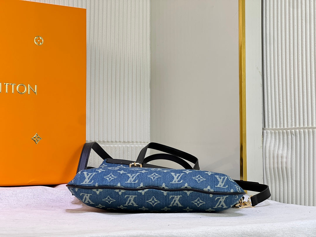 EN - Luxury Bags LUV 764