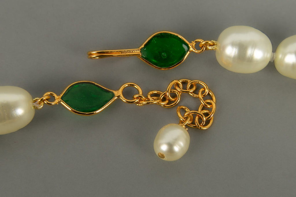 Collier Augustine