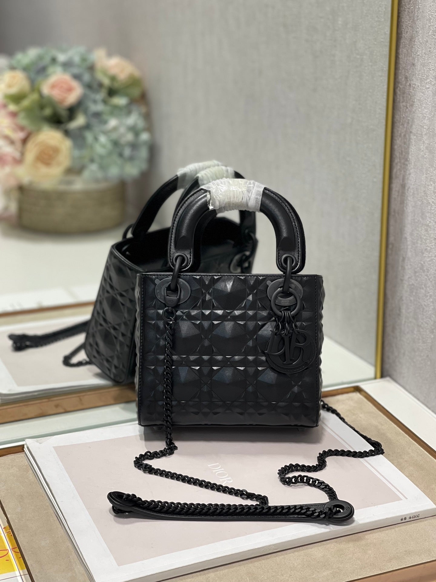 GLAMI Mini Lady Bag Cannage with Beaded Motif, Black, For Women WomenÃ¢â‚¬â„¢s Handbags, Crossbody Bags, 17cm CD M0505SNEA_M900