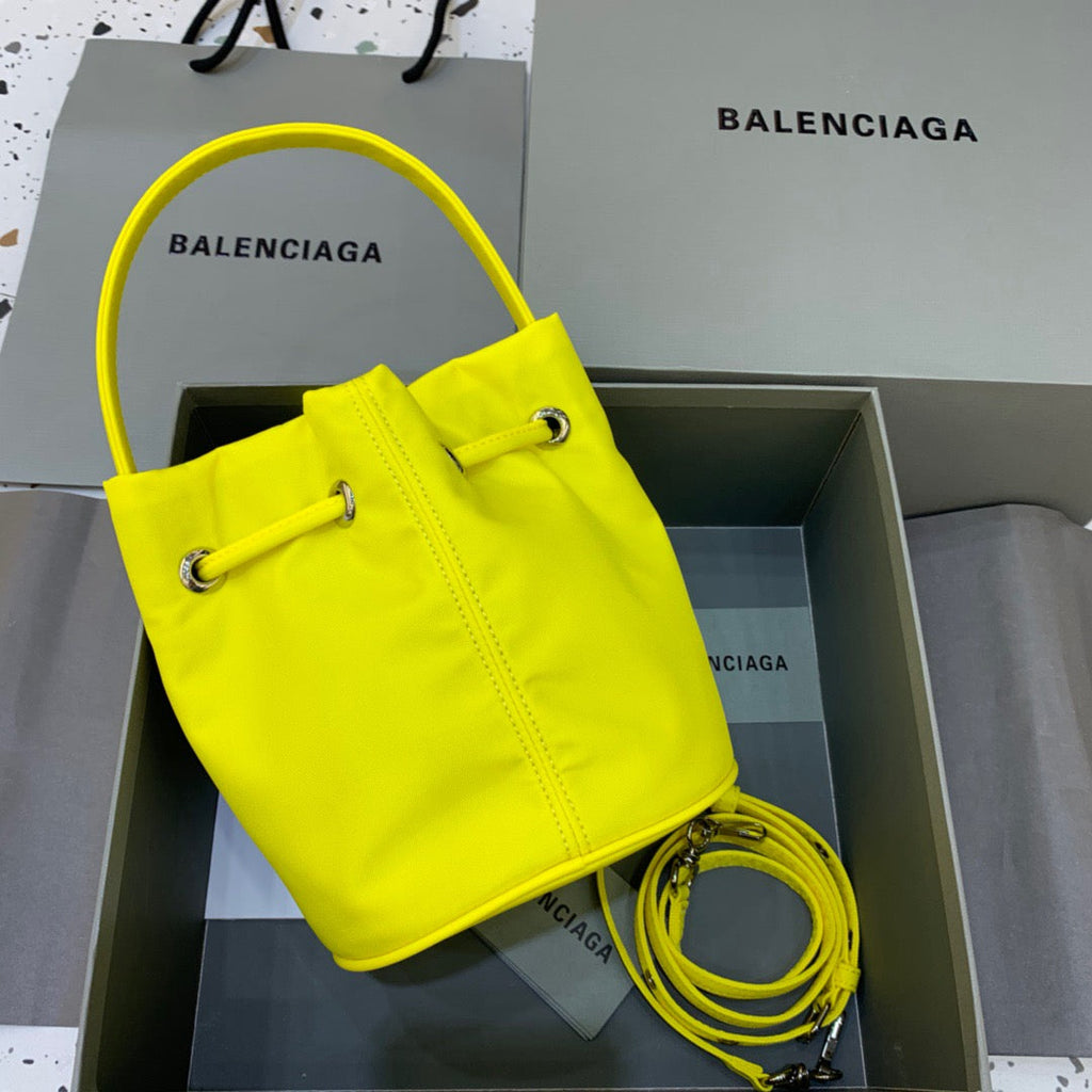 Balen Le Cagole MeGLAMIum Bucket Bag In Yellow, For Women,  Bags 11.8in/30cm