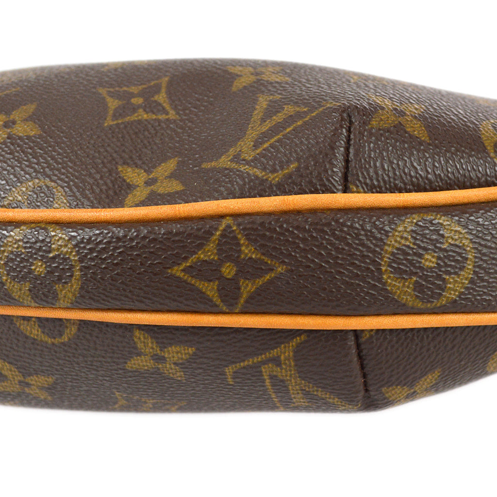 Louis Vuitton 2004 Monogram Pochette Croissant Handbag M51510
