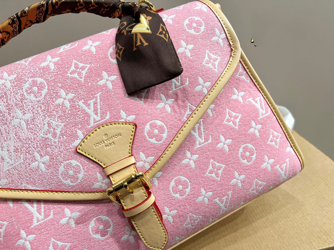 EN - Luxury Bags LUV 728