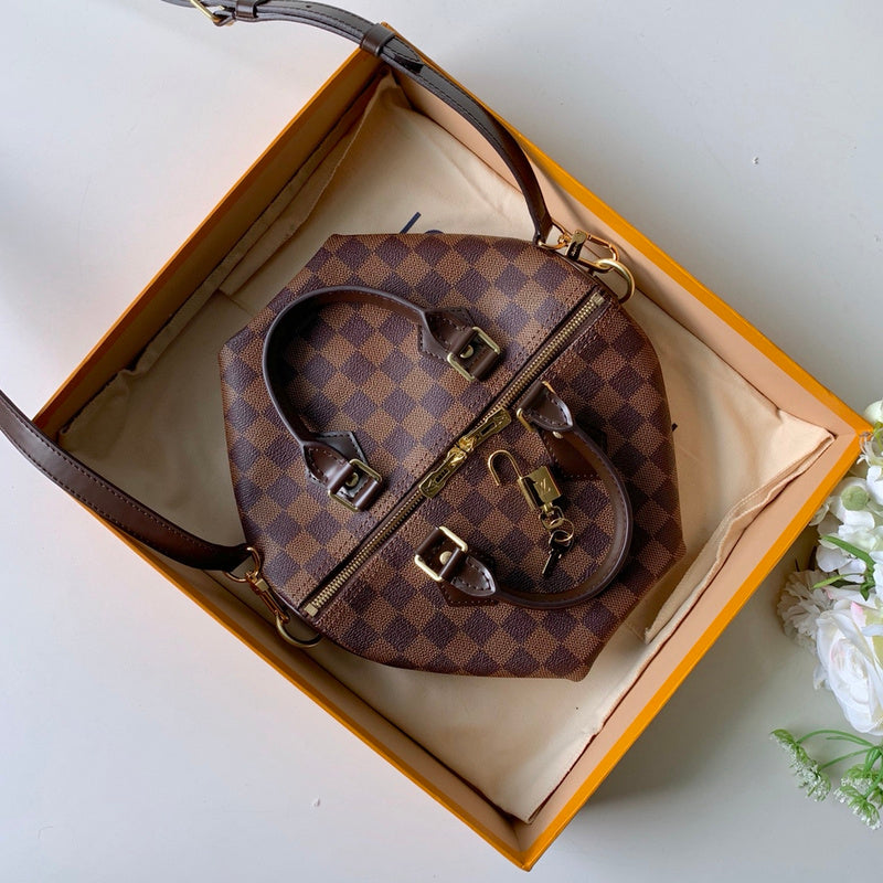 LOV2 Bags - Fashion Bags  2661