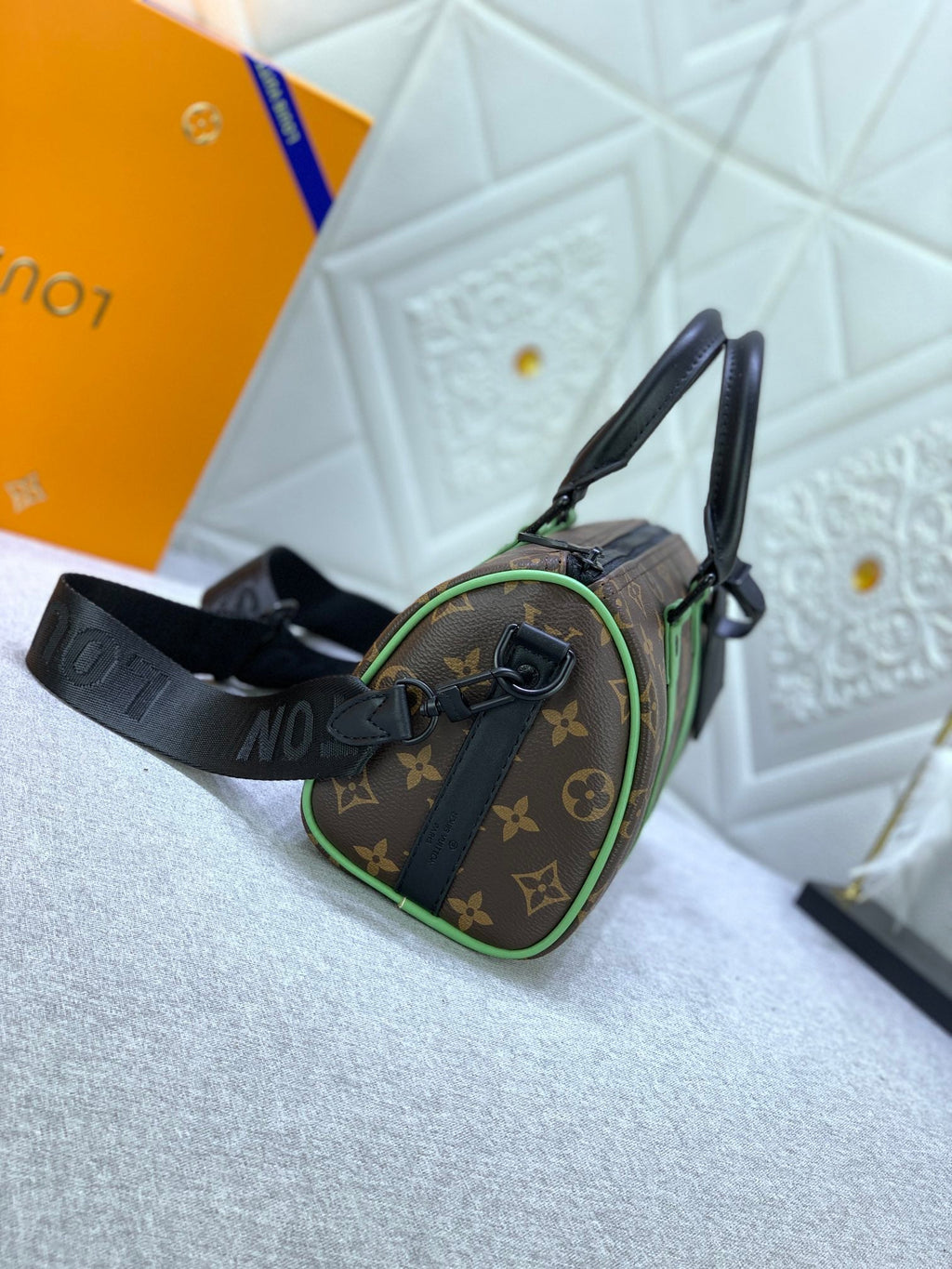 EN - Luxury Bags LUV 794