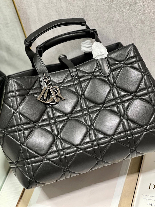 ELE - Dir Bags - 1576