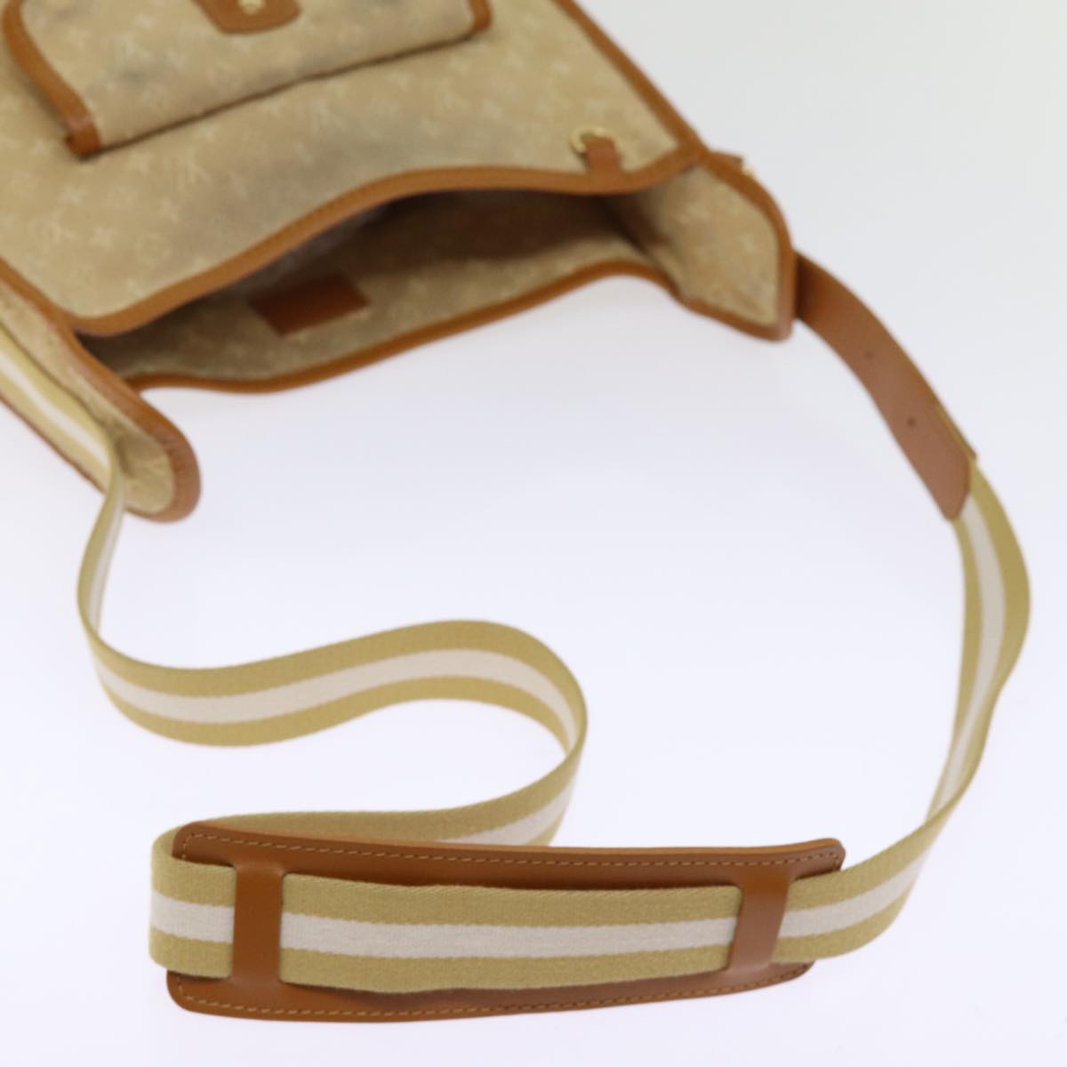 Louis Vuitton Mary Kate Shoulder Bag