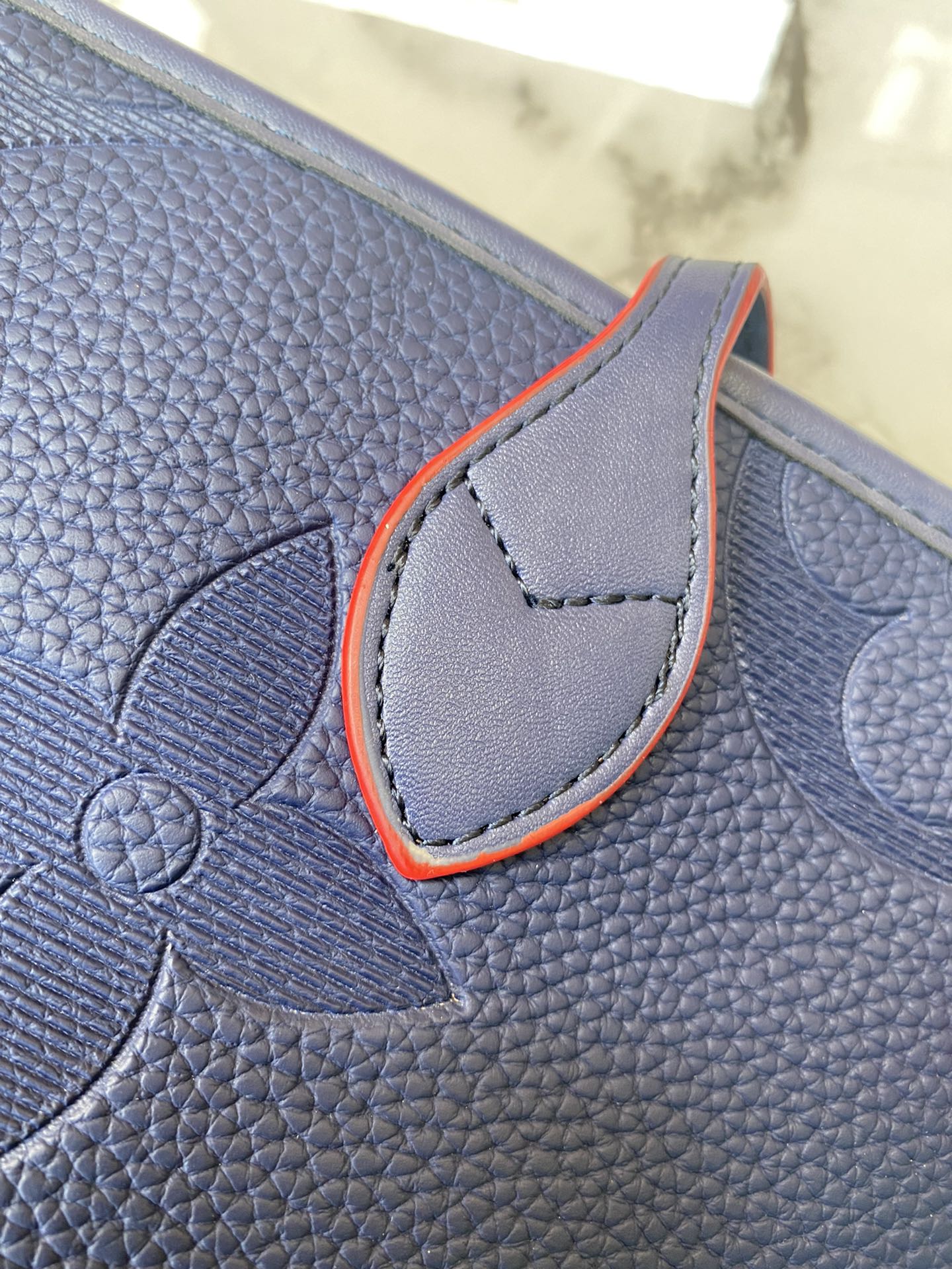 EN - Luxury Bags LUV 787
