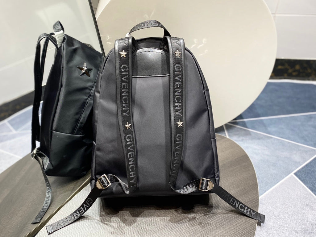 gv Essentiel U Backpack Black For Men, Men’s Backpacks 17in/43cm GVC
