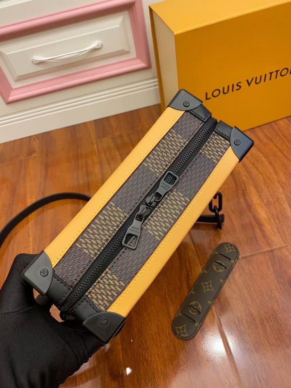 LOV2 Bags - Luxurious Bags  2651