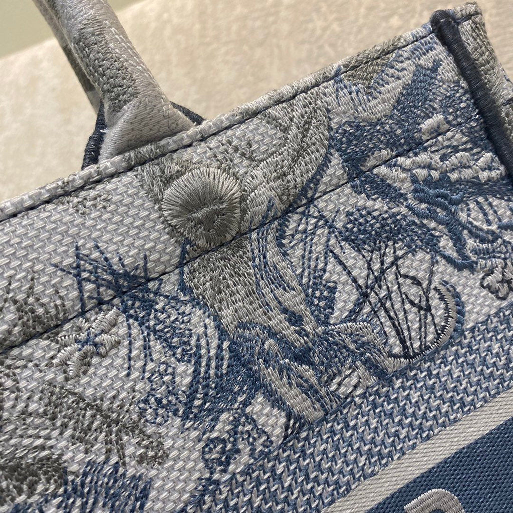 GLAMI MeGLAMIum Book Tote Blue Toile de Jouy Reverse Embroidery, Blue, For Women WomenÃ¢â‚¬â„¢s Handbags, Shoulder Bags, 36cm CD M1296ZRGO_M928
