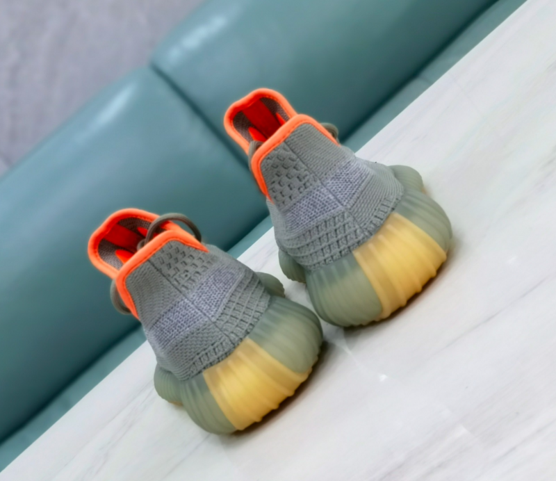 SAMC - YZO Sneakers - 042