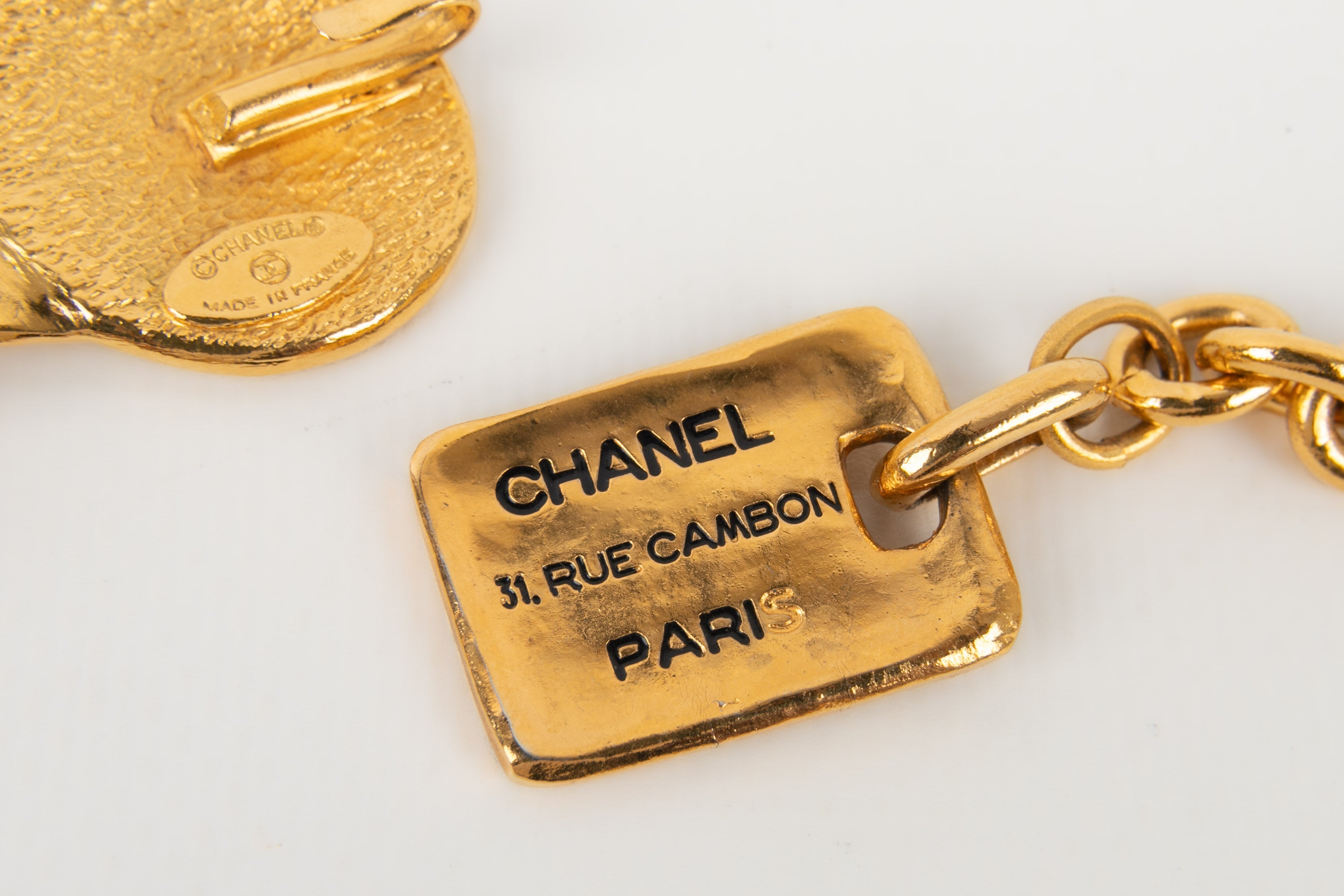 Collier court en mÃƒÆ’Ã‚Â©tal dorÃƒÆ’Ã‚Â© Chanel