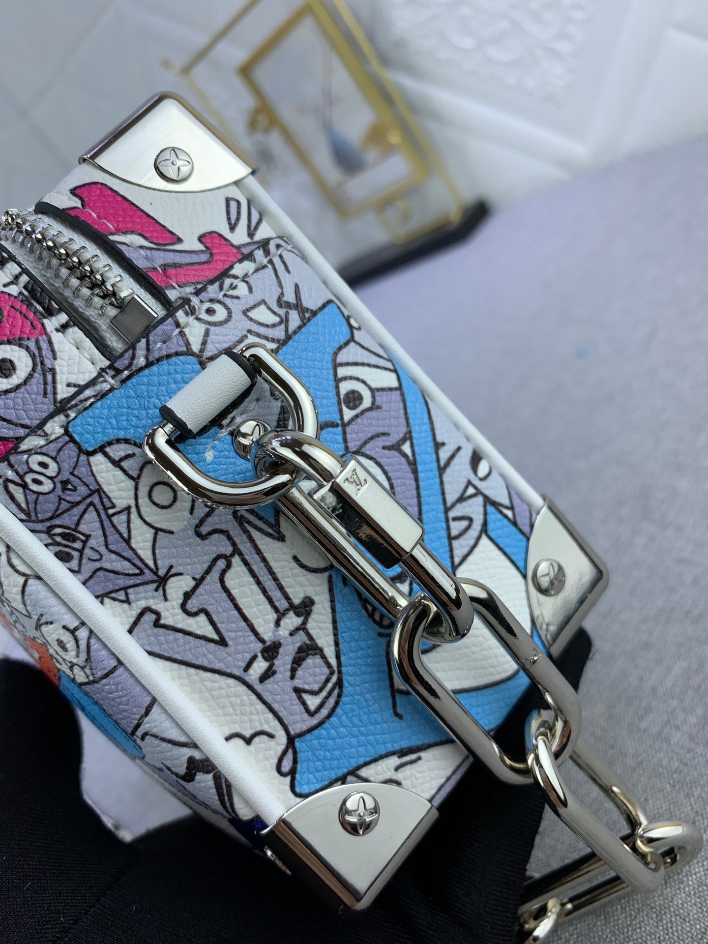 EN - New Bag LUV 646