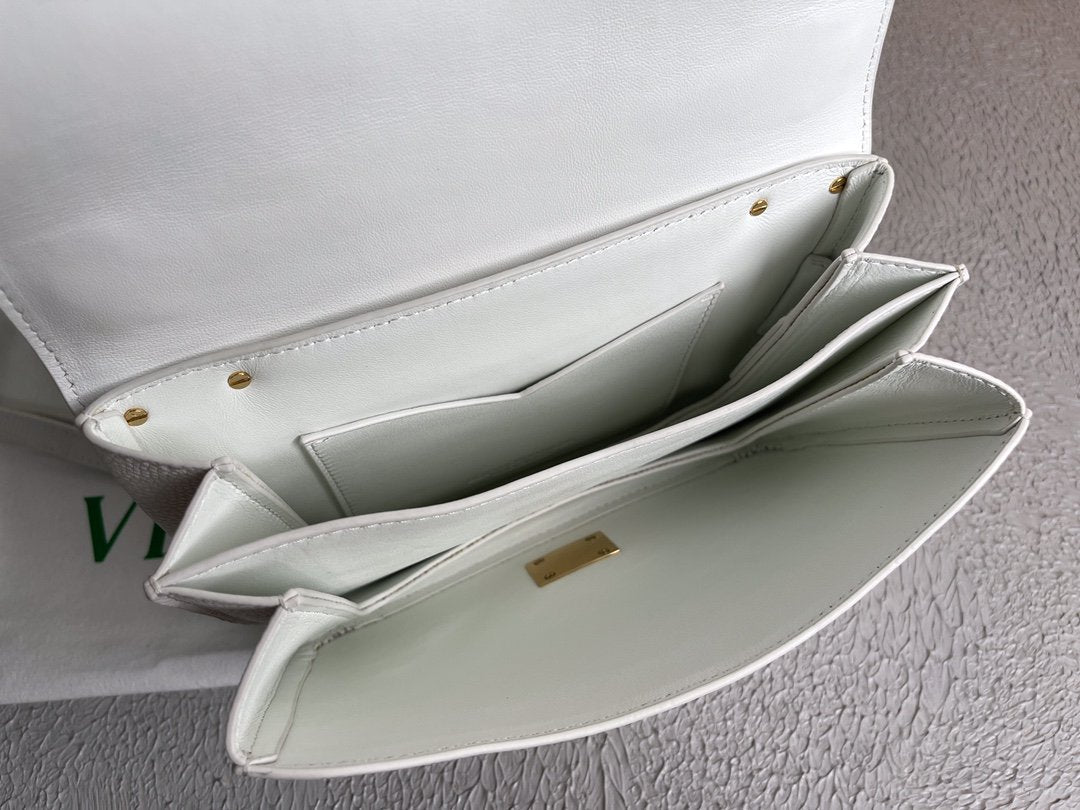 GLAMI Mount White, For Women, WomenÃƒÂ¢Ã¢â€šÂ¬Ã¢â€žÂ¢s Bags 8.3in/21cm 667399V12M09009