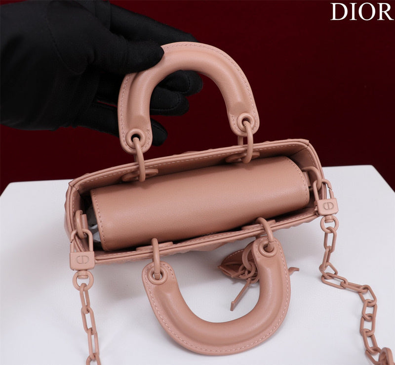 ELE - Dir Bags - 1672