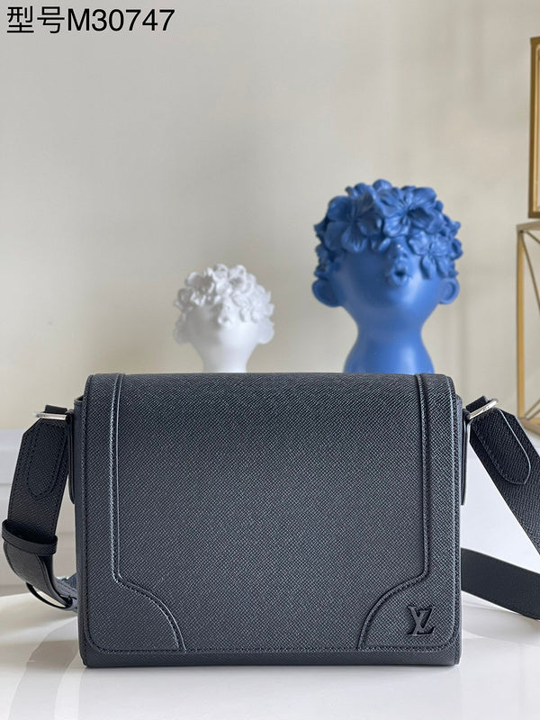 Fashion Lu-Vi bags - 3205