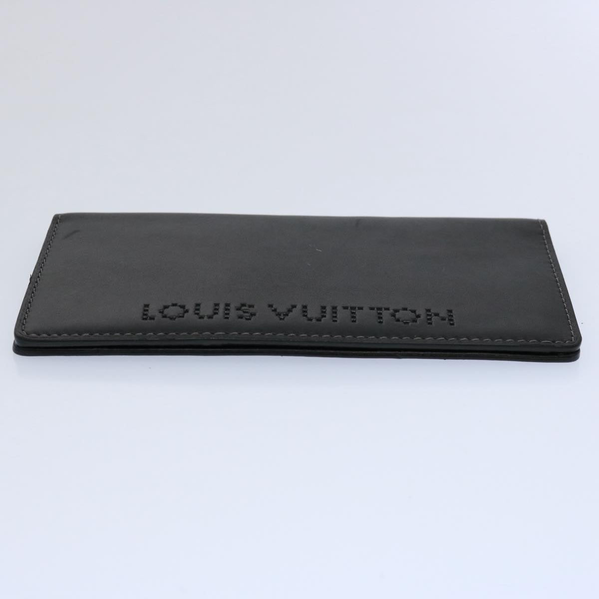 Louis Vuitton  Leather Wallet  ()