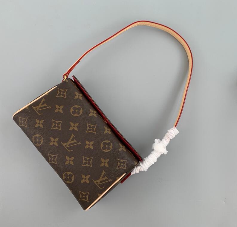 SAMC - LOV Bags - 2688