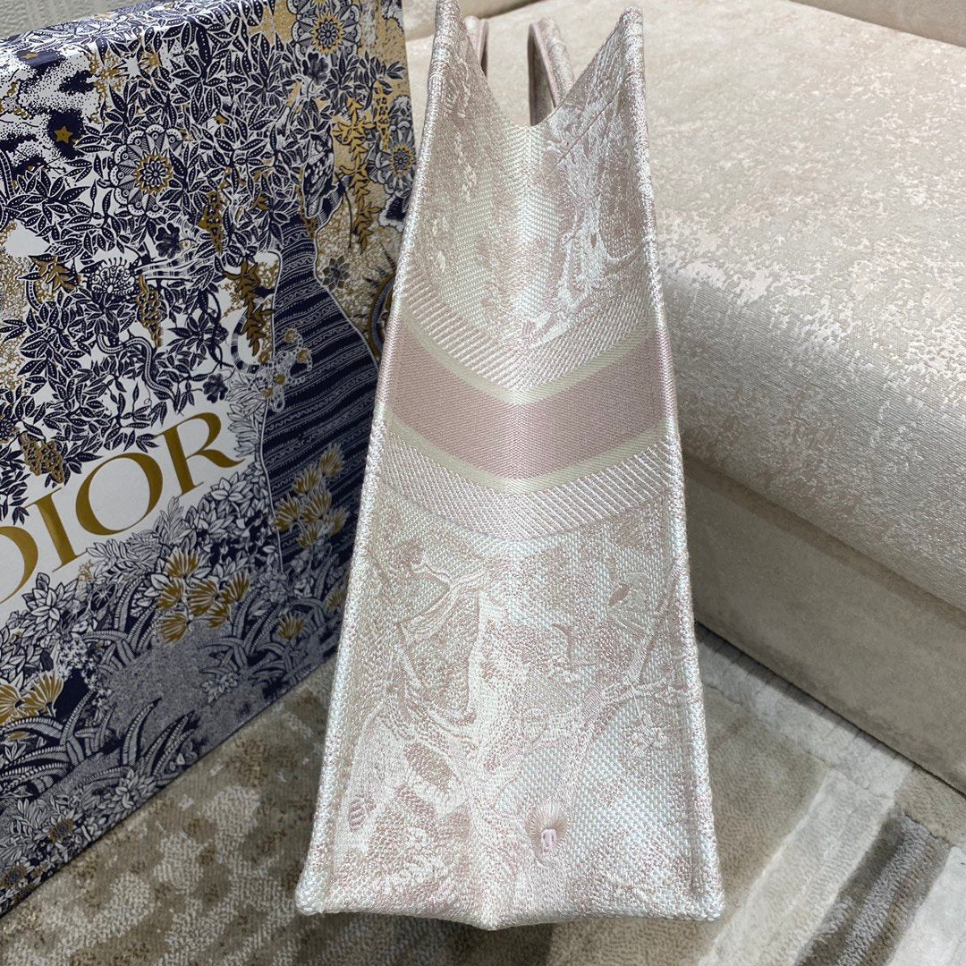 GLAMI Large Book Tote Pink Toile de Jouy Embroidery, Light Pink, For Women WomenÃ¢â‚¬â„¢s Handbags, 42cm CD M1286ZTDT_M956