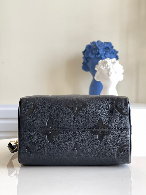 LOV2 Bags - Luxurious Bags  1624