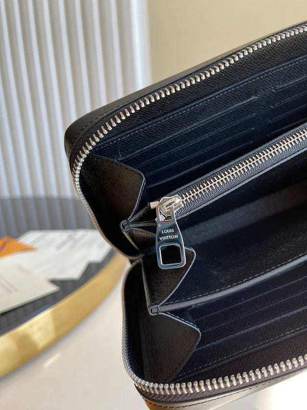 LOV2 Bags - Luxurious Bags  2362