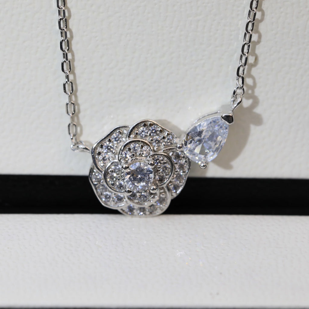 EN - Lux Necklace CHL007