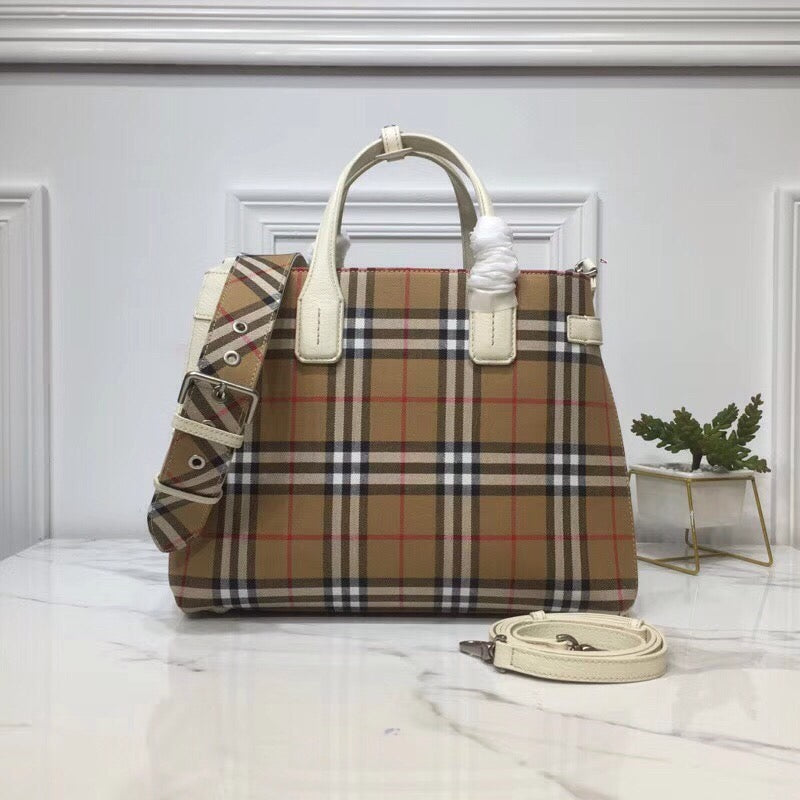 GLAMI House Check Derby MeGLAMIum Banner Purse Tote White For Women, WomenÃ¢â‚¬â„¢s Bags 14in/35cm