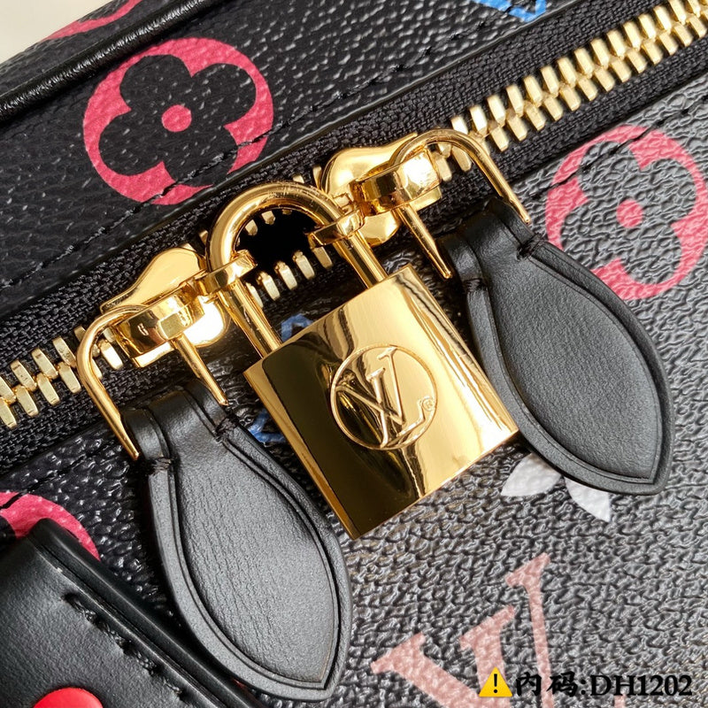 LOV2 Bags - Luxurious Bags  2676