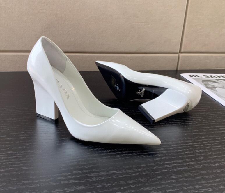 GlamyWomen Shoes - 527