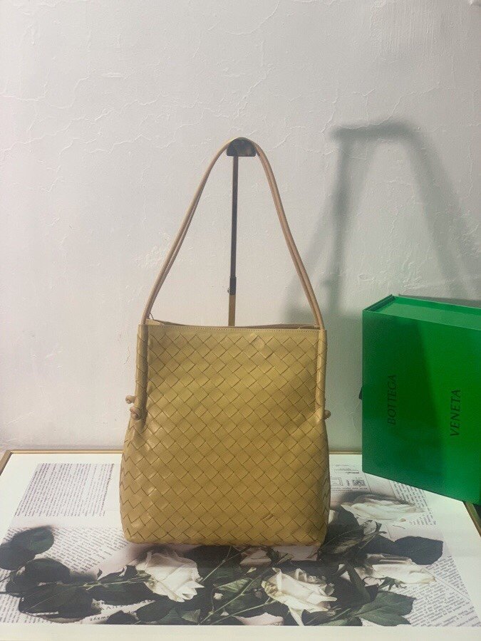 GLAMI Handle Bag Yellow, For Women, WomenÃƒÂ¢Ã¢â€šÂ¬Ã¢â€žÂ¢s Bags 12.6in/32cm