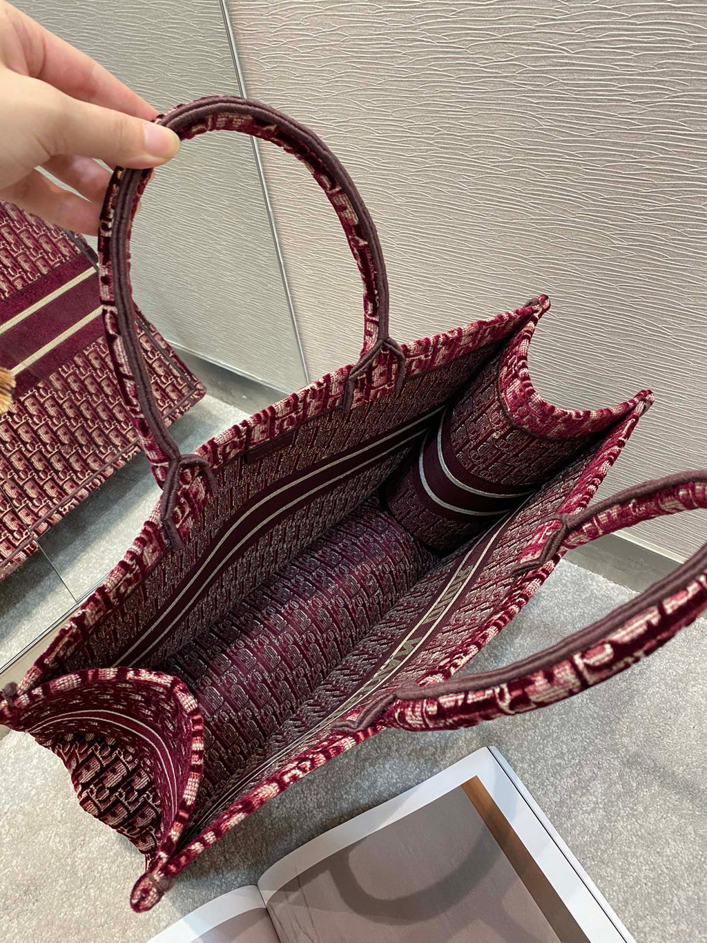 GLAMI Large Book Tote Red For Women 16.5in/42cm CD M1286ZRIW